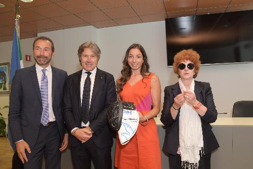 Il direttore generale di PromoturismoFVG, Lucio Gomiero, l'assessore Sergio Emidio Bini, la campionessa di scherma Mara Navarria e l'assessore Tiziana Gibelli.